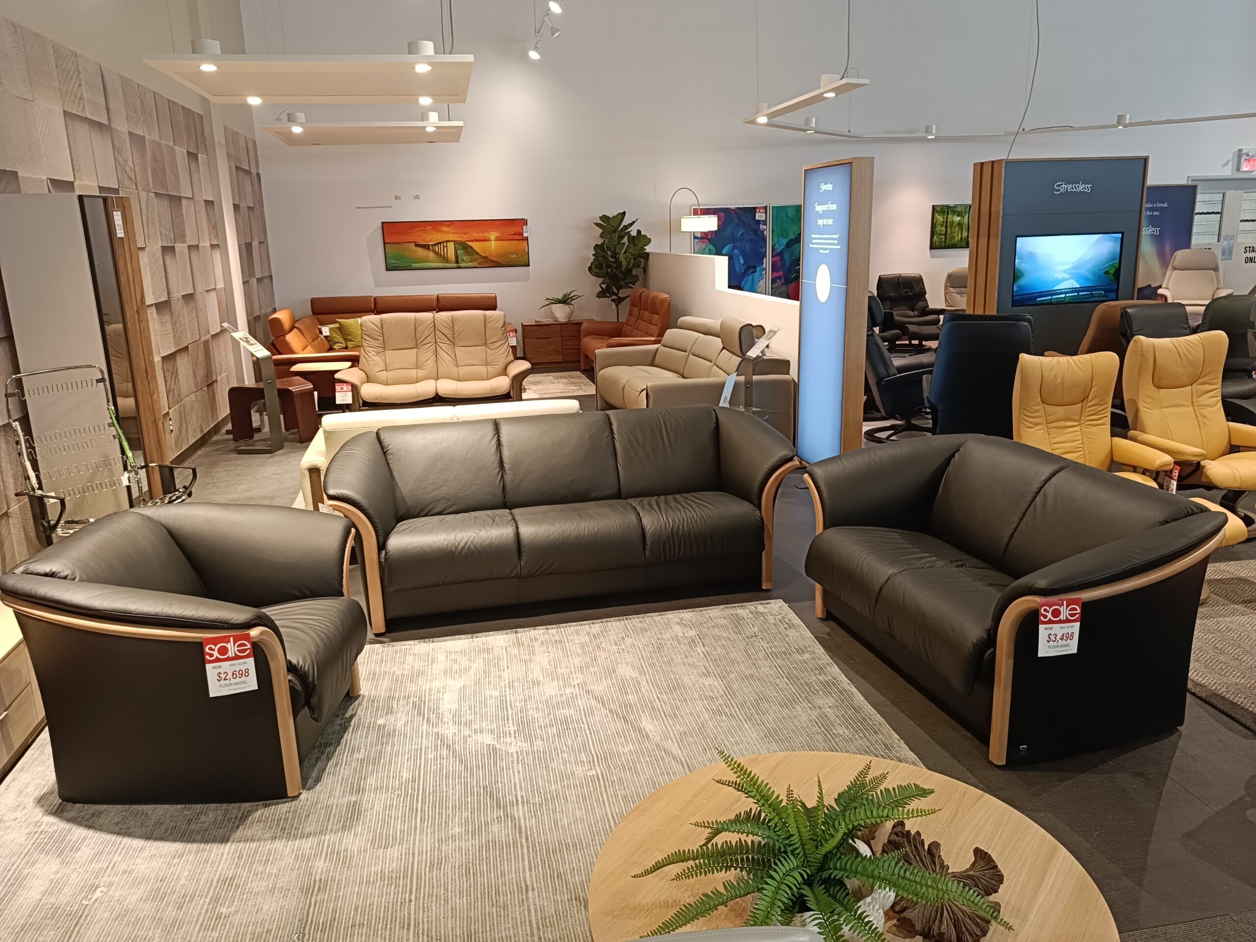 Manhattan Floor Models