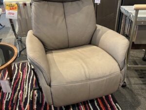 Stratus Electric Recliner